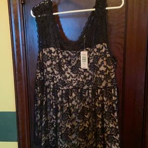 Torrid top size 1 New with tags